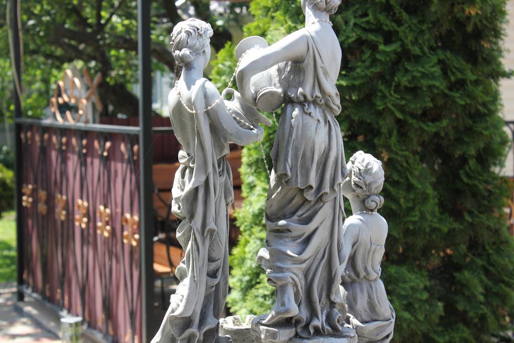 Семейный комплекс  ЕкоКомфорт Sagunovka Экстерьер фото
